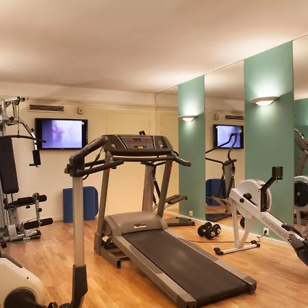 Garden-elysee Hotel 4*