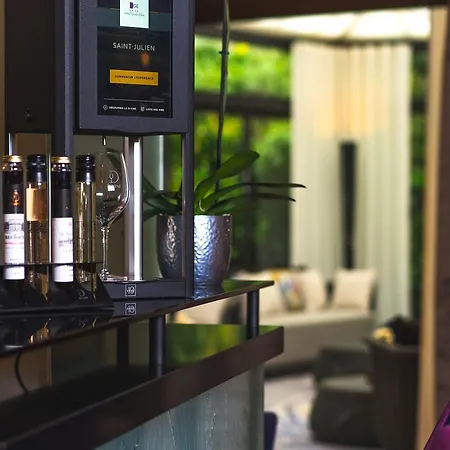 Garden-elysee Hotel 4*