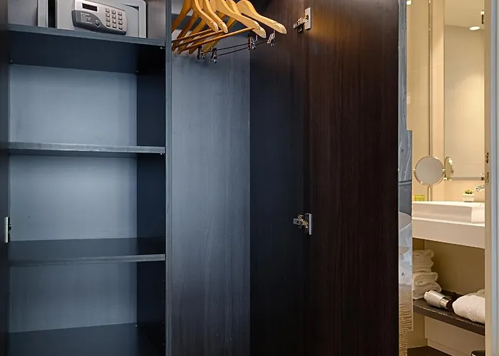 Garden-elysée Hotel Paris