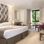 Garden-elysee Hotel