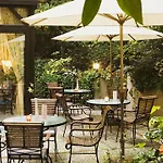 Garden-elysee Hotel 4*
