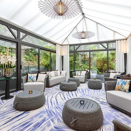 Garden-elysée 4*