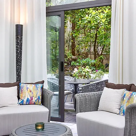 Garden-elysee Hotel 4*