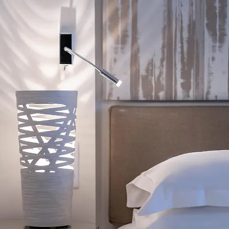 Garden-elysee Hotel 4*