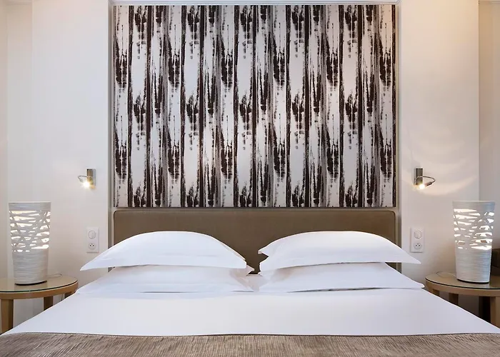 Hotel Garden-elysee 4*