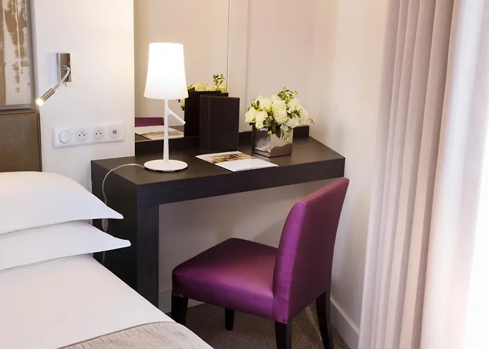 Hotel Garden-elysee 4*