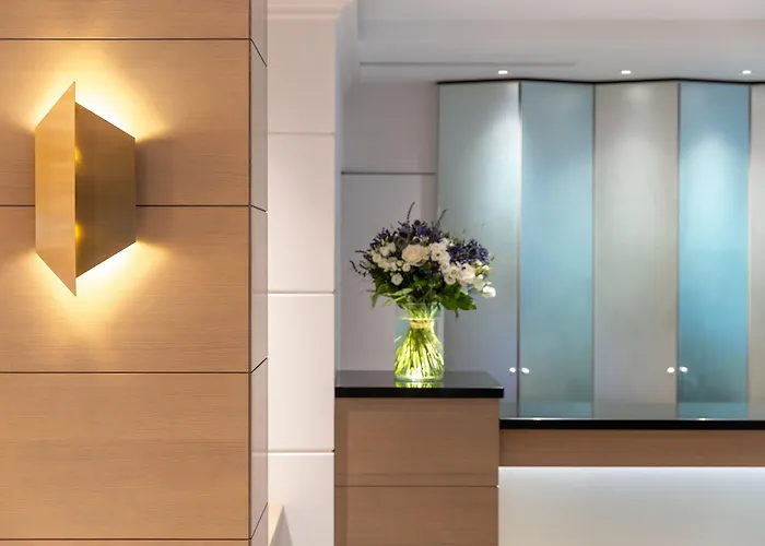 Hotel Garden-elysee 4*