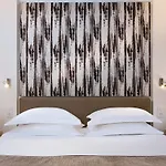 Hotel Garden-elysee 4*