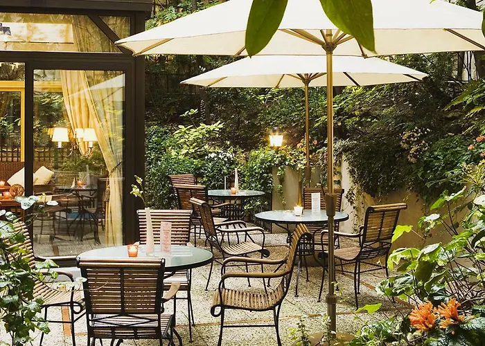 Garden-elysee Hotel 4*